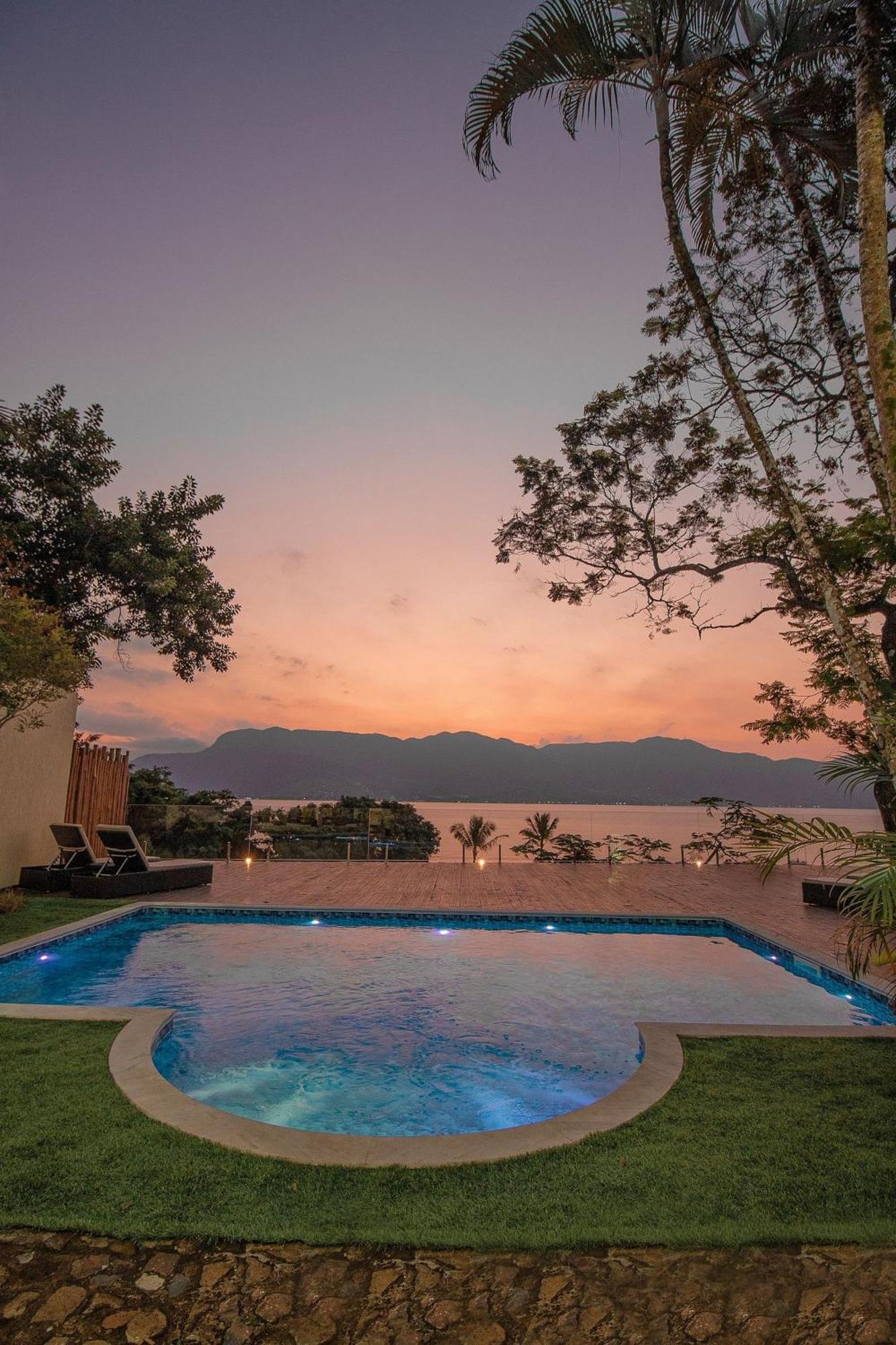 Suítes Vista pro mar Ilhabela Exterior foto