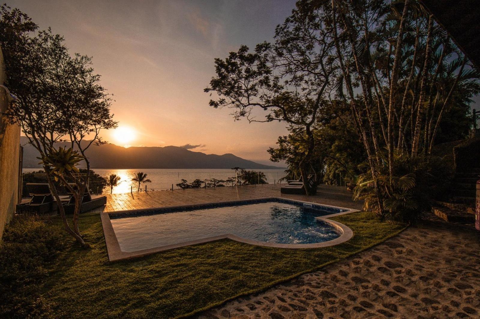 Suítes Vista pro mar Ilhabela Exterior foto